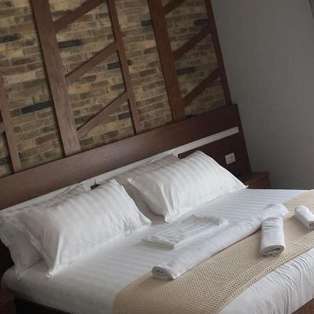 Nurellari Winery Cellar And Guest House ベラト エクステリア 写真