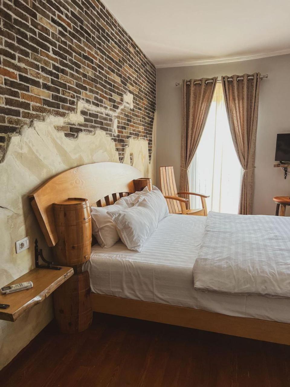 Nurellari Winery Cellar And Guest House ベラト エクステリア 写真